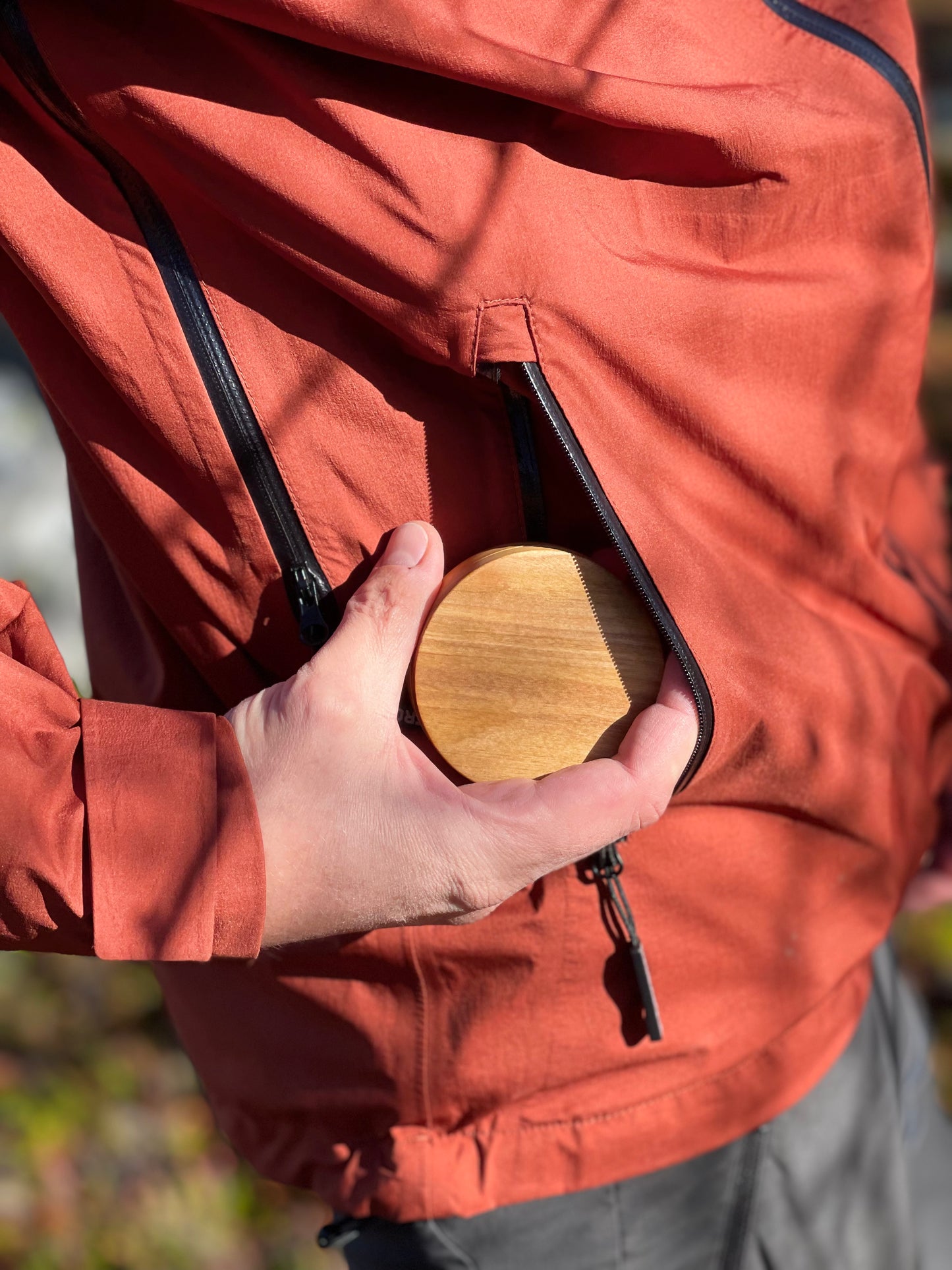 Snuff box in slightly acidified birch