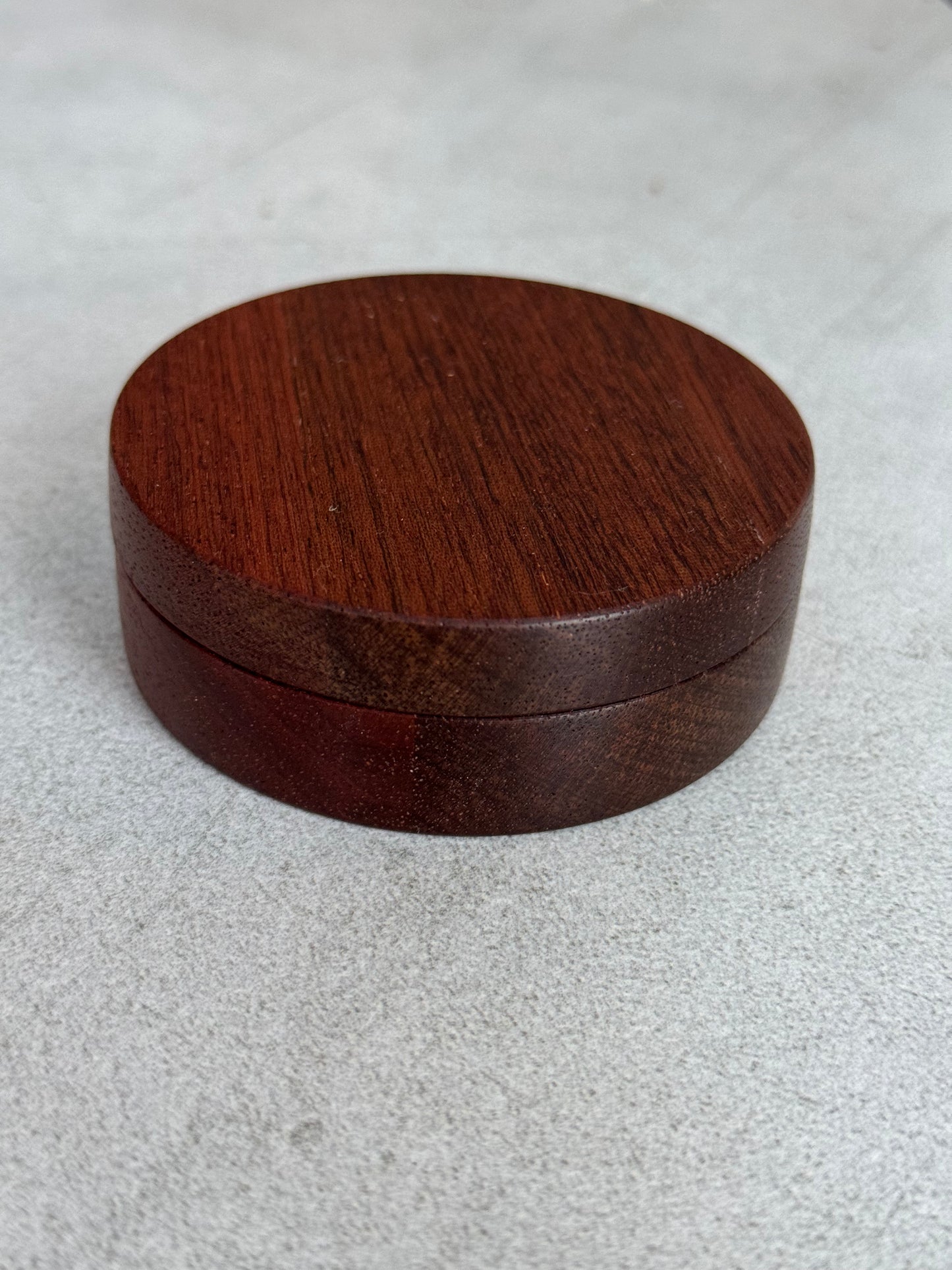 Cherry snuff box