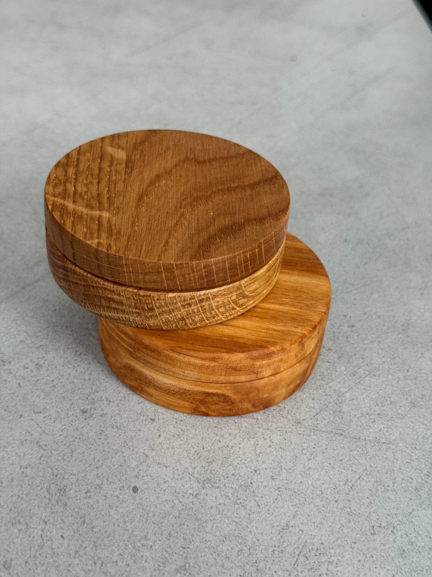 Oak snuff box