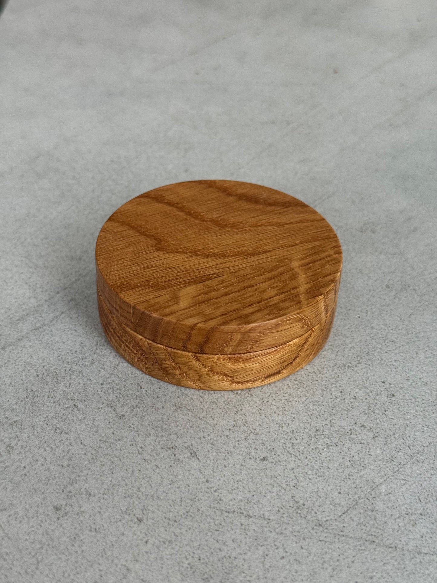 Oak snuff box