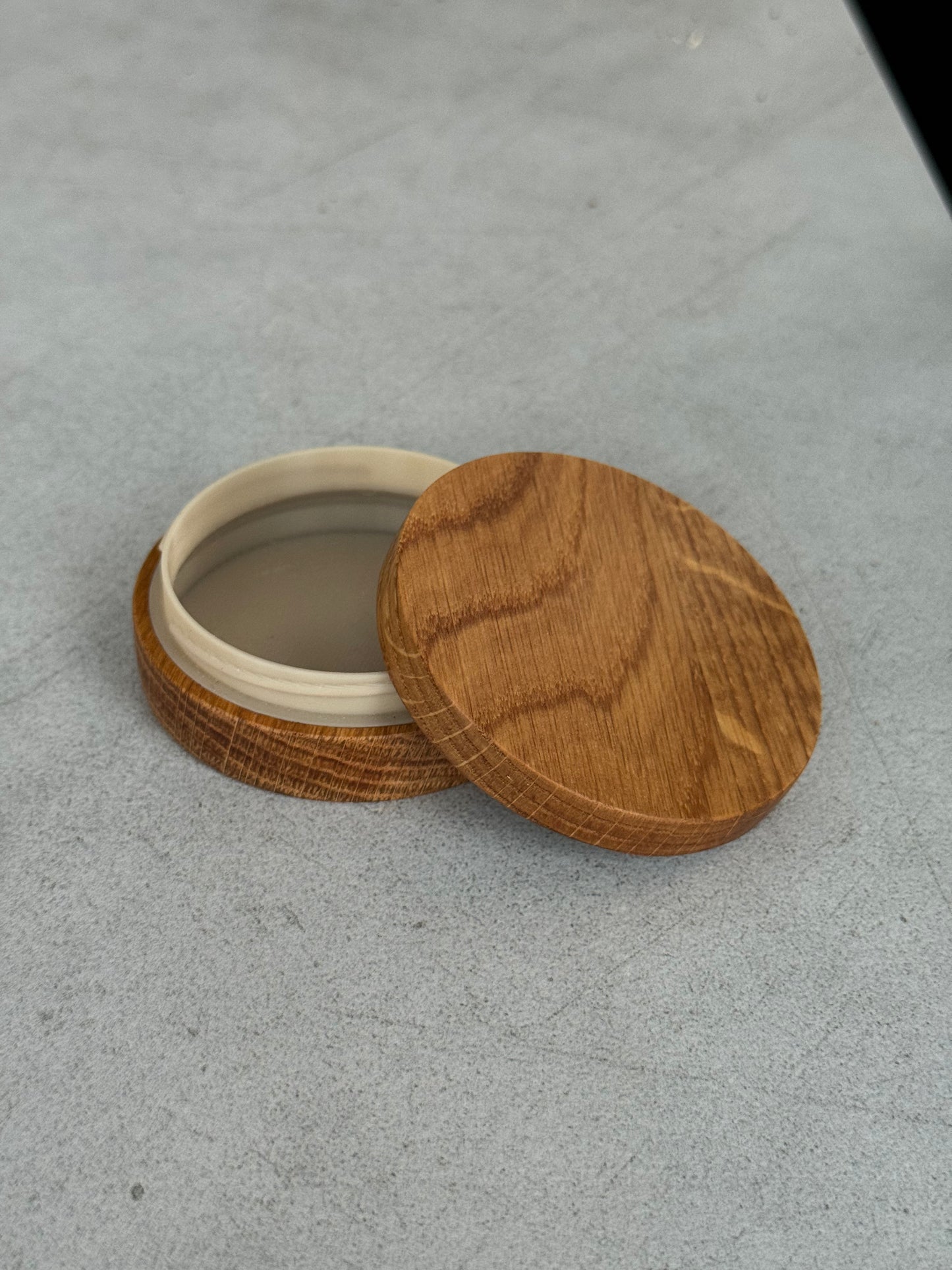 Oak snuff box