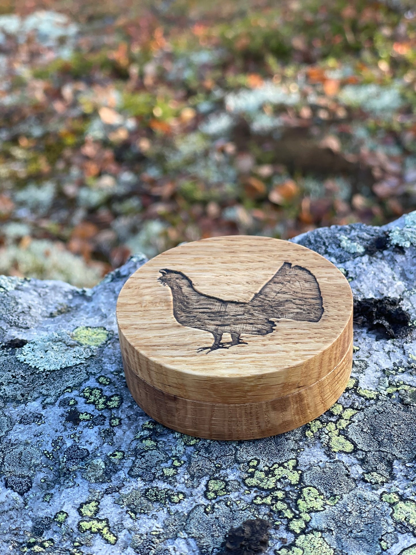 Oak snuff box